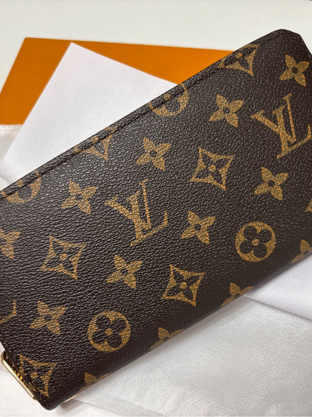 Faux Louis Vuitton Brown Monogram Zip Card & Key Holder
